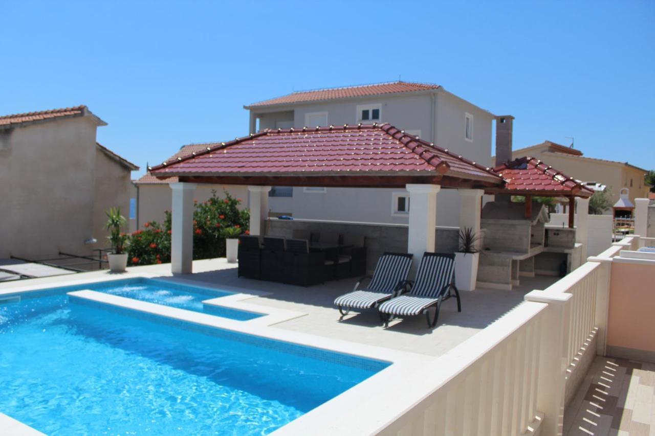 טרוגיר Villa Omazic מראה חיצוני תמונה